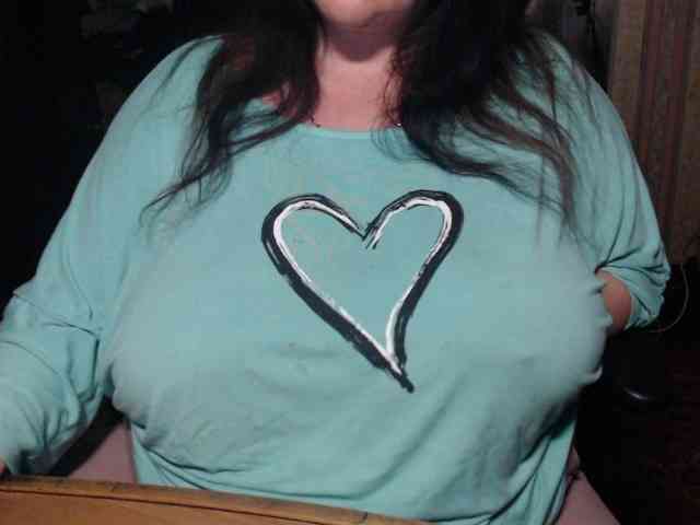 tanyvel34 bongacams live cam model
