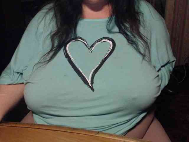 tanyvel34 bongacams live cam model