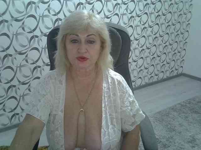 helen88888 bongacams live cam model