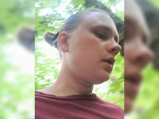 esterjohns bongacams live cam model