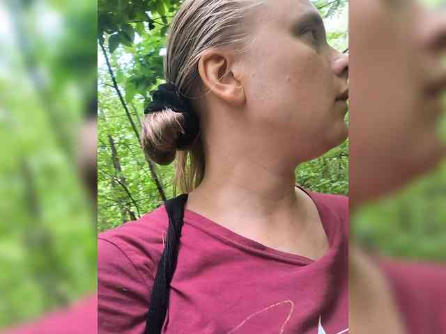 esterjohns bongacams live cam model