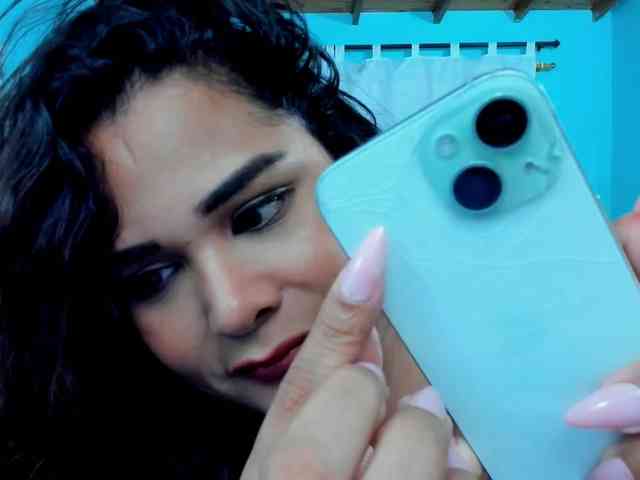shadiaorozco bongacams live cam model