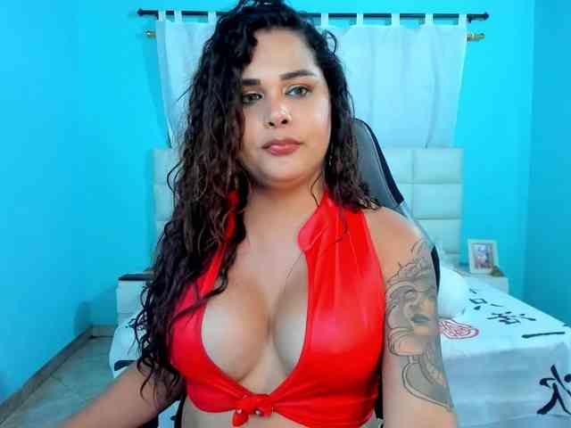 shadiaorozco bongacams live cam model