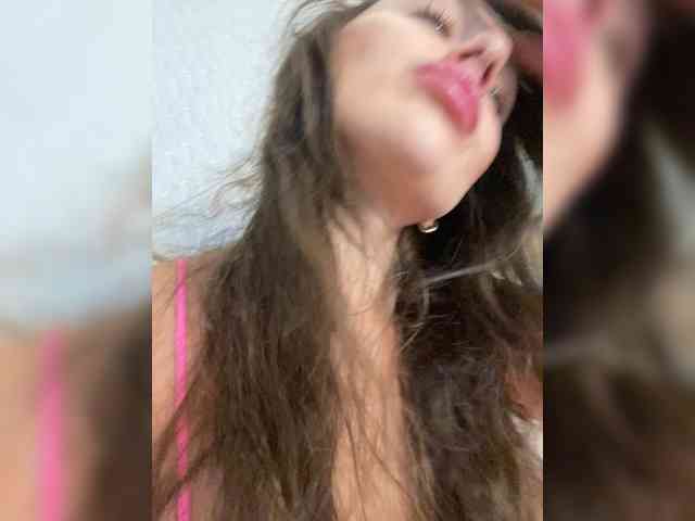 sochnayaaa bongacams live cam model