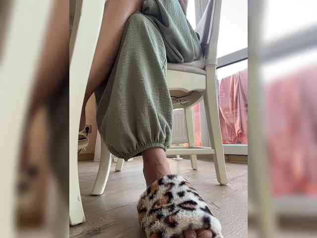 sochnayaaa bongacams live cam model