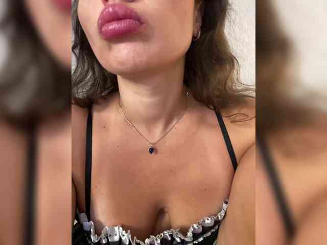 sochnayaaa bongacams live cam model