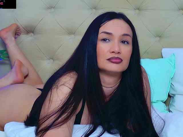 DaliyaArabian bongacams live cam model