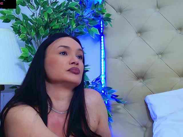 DaliyaArabian bongacams live cam model