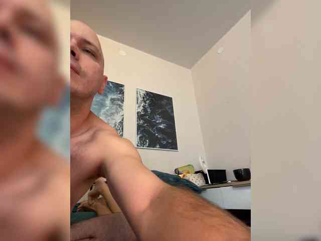 SonyaVlad bongacams live cam model