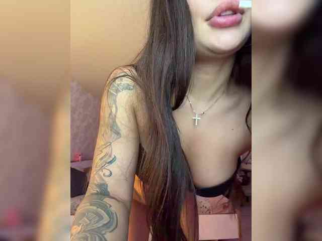-MaybeBaby- bongacams live cam model