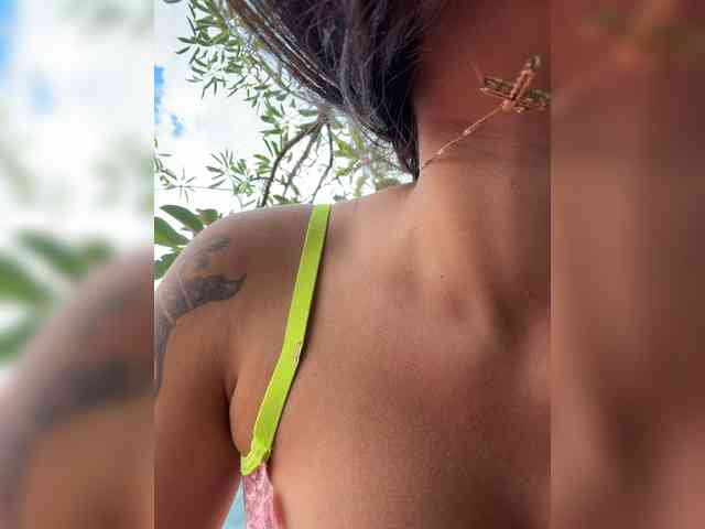 -MaybeBaby- bongacams live cam model