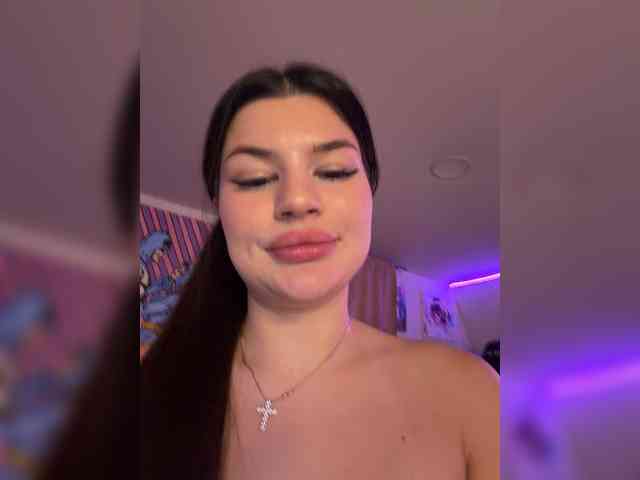 -MaybeBaby- bongacams live cam model