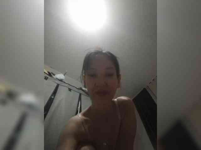 Manamy bongacams live cam model