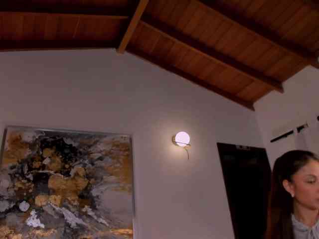 ErikaBenz bongacams live cam model