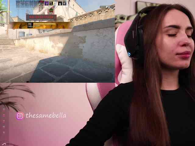 IzabellaOne bongacams live cam model