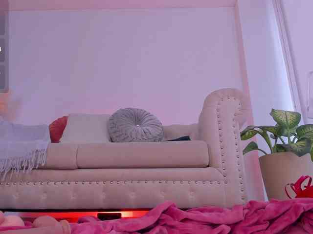 MeganScott bongacams live cam model