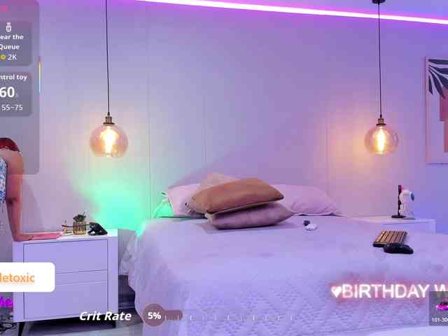 LittleToxic bongacams live cam model