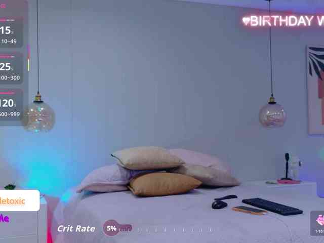 LittleToxic bongacams live cam model
