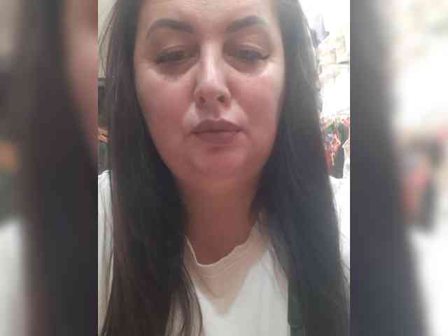 OlgaSaphire bongacams live cam model