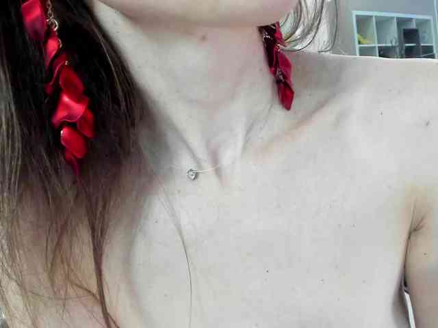 firstMaja bongacams live cam model