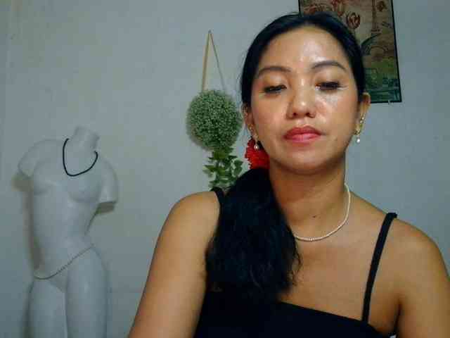jennahshampoo bongacams live cam model