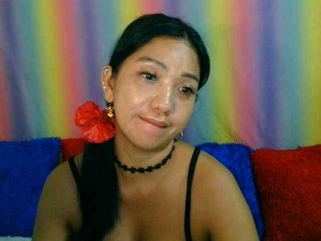 jennahshampoo bongacams live cam model