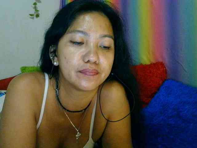jennahshampoo bongacams live cam model