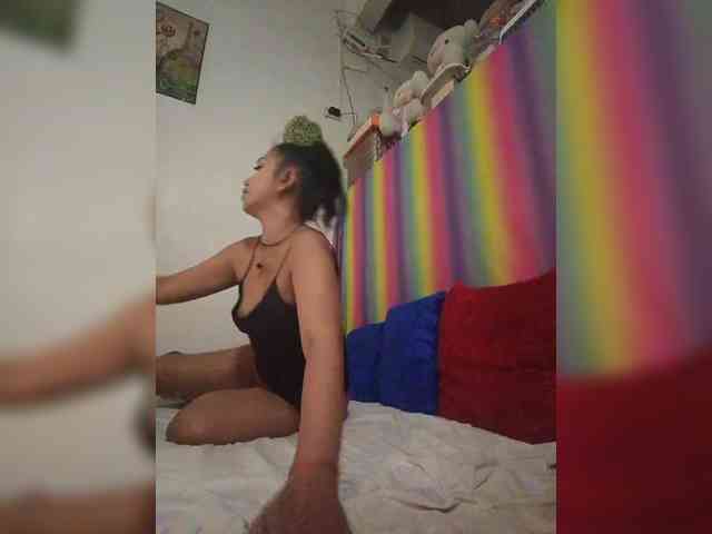 jennahshampoo bongacams live cam model