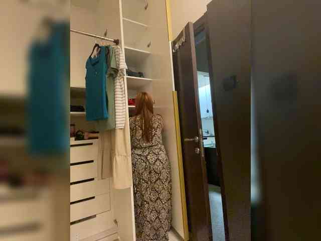 Fox-Lisa bongacams live cam model