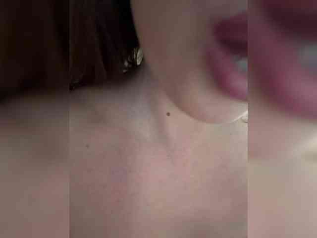 BABYVIK bongacams live cam model