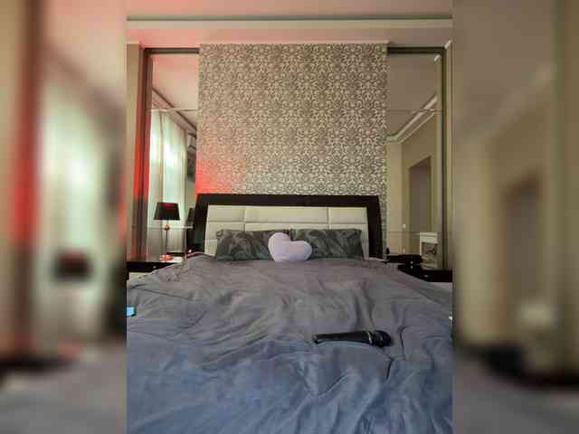 Lexpas bongacams live cam model
