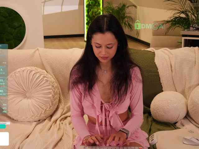 Taanni bongacams live cam model