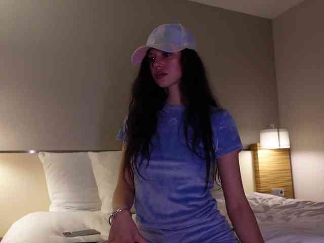 Taanni bongacams live cam model