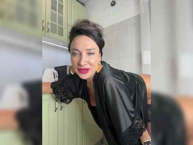 Stella888 bongacams live cam model