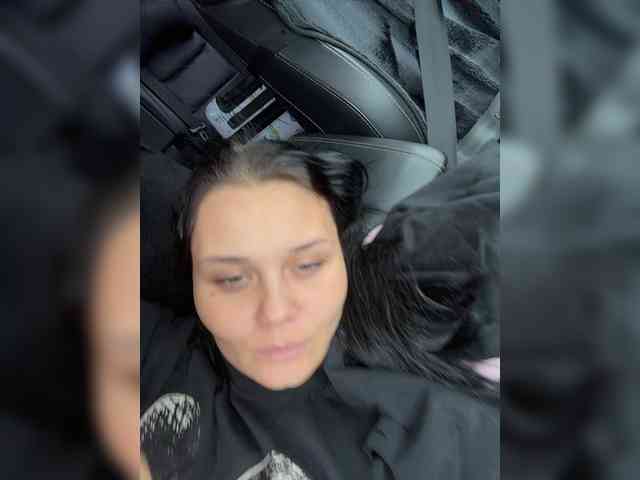 Paratrax bongacams live cam model
