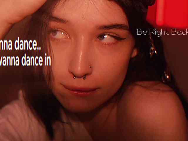 hor-neyJ0zy bongacams live cam model