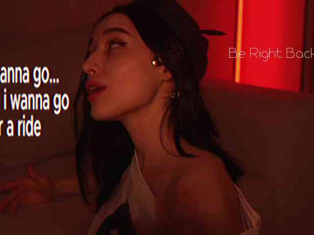 hor-neyJ0zy bongacams live cam model