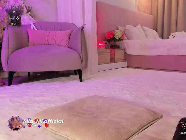 MiaTonyy bongacams live cam model
