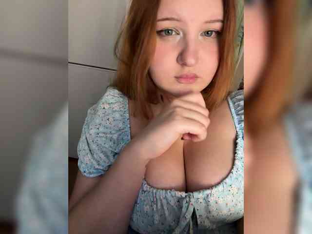 Denichka14 bongacams live cam model
