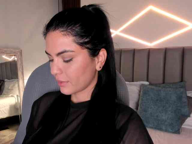 VeronicaLanz bongacams live cam model