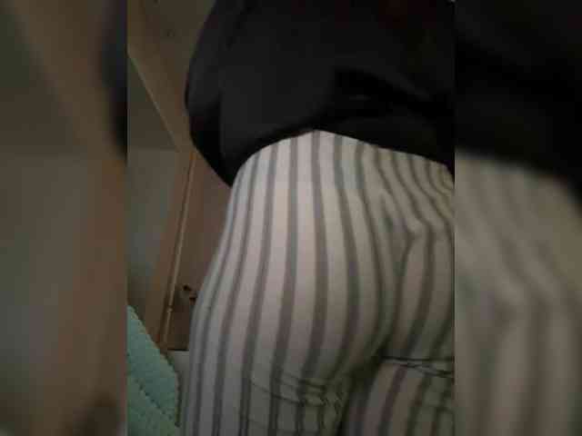 layla-x bongacams live cam model