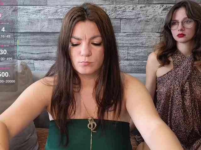 sosgirl1994 bongacams live cam model