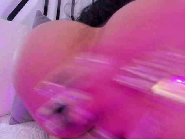 Valeriajade bongacams live cam model