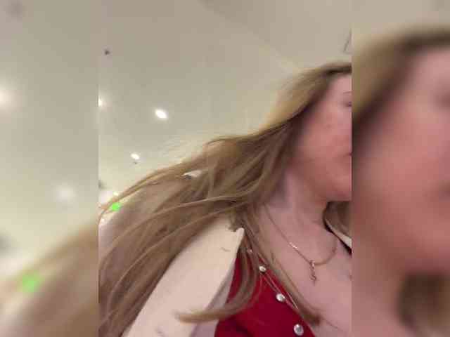 Likachkaa bongacams live cam model