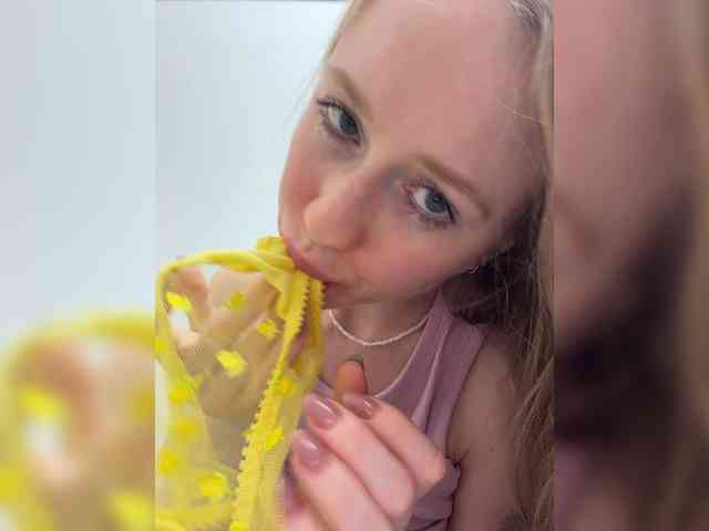 Likachkaa bongacams live cam model