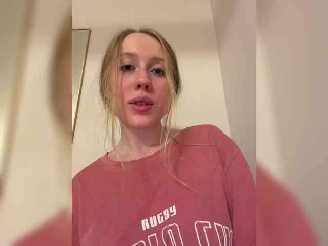 Likachkaa bongacams live cam model