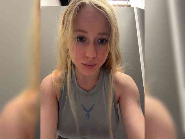 Likachkaa bongacams live cam model