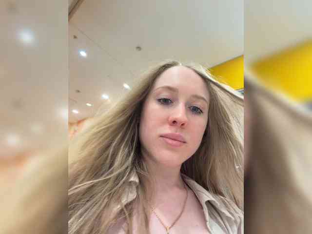 Likachkaa bongacams live cam model