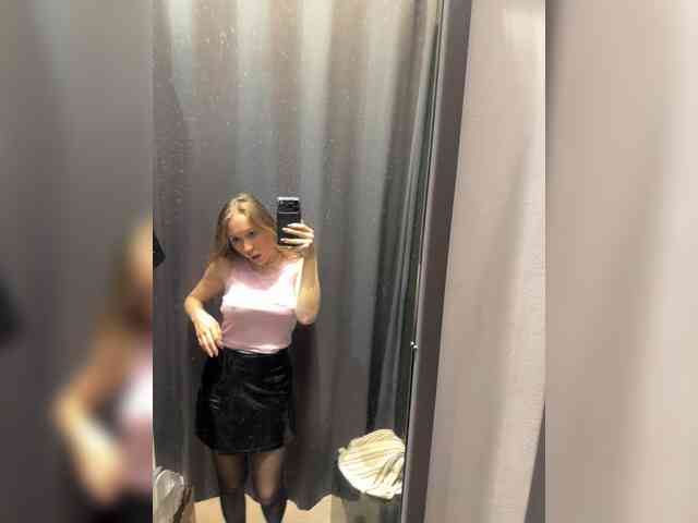 Likachkaa bongacams live cam model