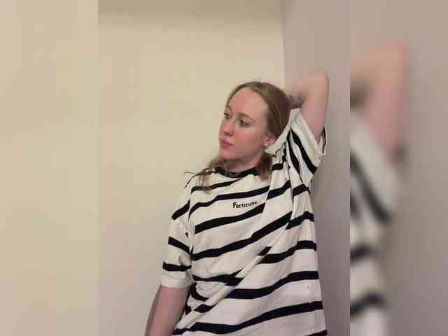 Likachkaa bongacams live cam model